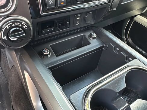 Used 2017 Nissan Titan Platinum Reserve AWD/4WD image 22