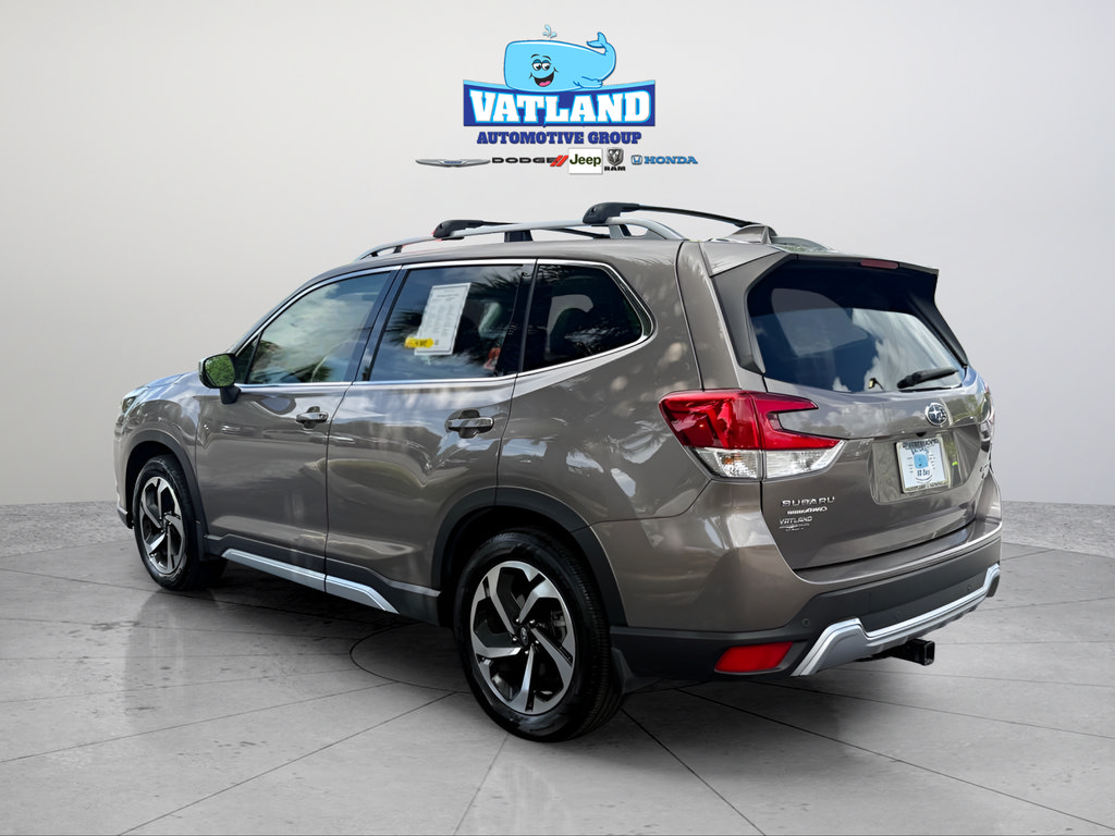 Used 2023 Subaru Forester Touring AWD/4WD image 2