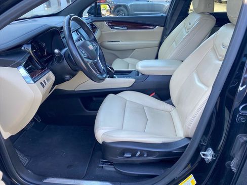 Used 2019 Cadillac XT5 Premium Luxury AWD/4WD image 9