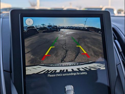 Used 2022 Ford Edge SEL w/ Convenience Package image 8