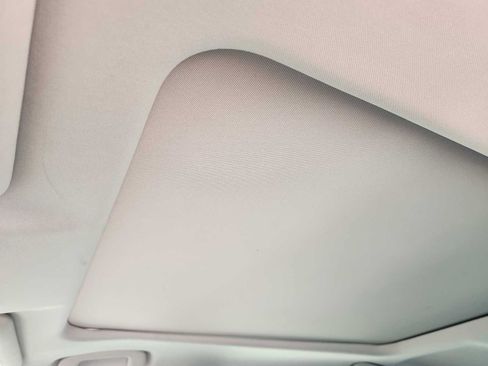 Used 2019 Toyota Camry XLE FWD image 24