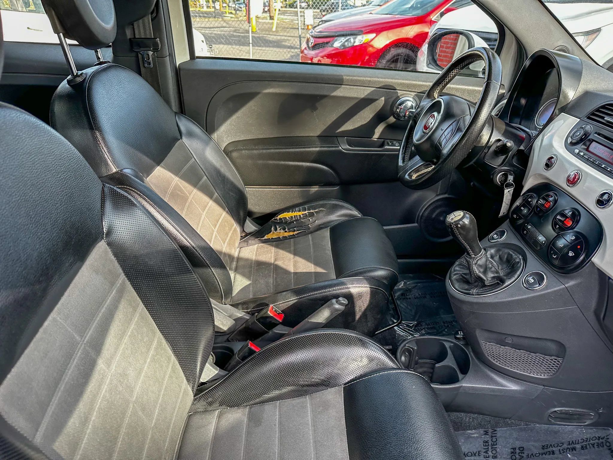 Used 2013 FIAT 500 Turbo w/ Beats Audio Pkg FWD image 30