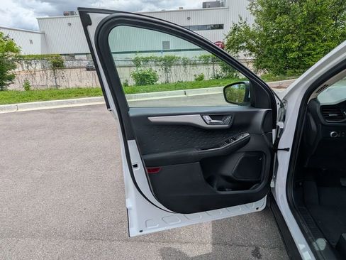 Used 2020 Ford Escape SE AWD/4WD image 14