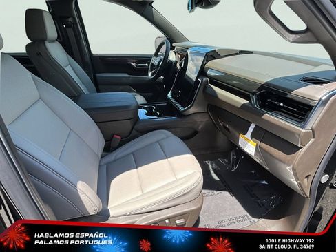 New 2026 GMC Yukon XL Elevation w/ LPO, Elevation Black Package AWD/4WD image 35