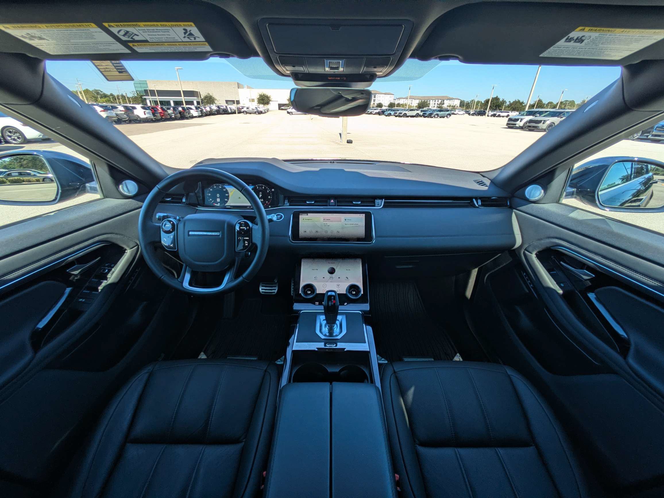 Used 2020 Land Rover Range Rover Evoque R-Dynamic SE AWD/4WD image 32