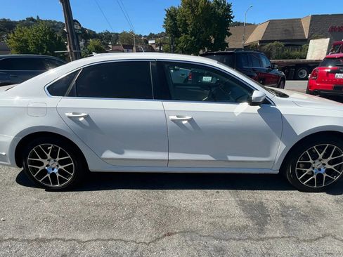 Used 2013 Volkswagen Passat TDI SE image 8