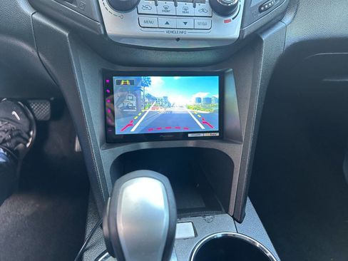 Used 2015 Chevrolet Equinox LS image 18