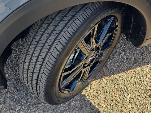 Used 2023 Nissan Kicks SR w/ SR Premium Package image 31