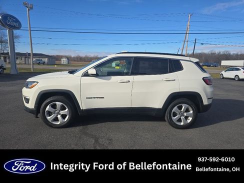 Used 2019 Jeep Compass Latitude w/ Safety & Security Group image 1