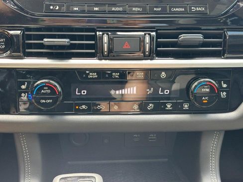 Used 2025 Nissan Pathfinder Platinum w/ Cargo Package AWD/4WD image 25