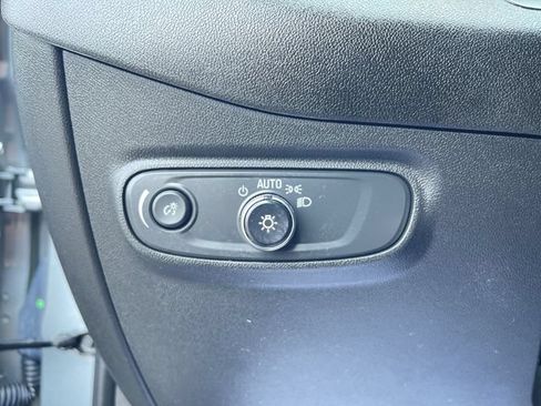 Certified 2024 Chevrolet Equinox LT FWD image 17
