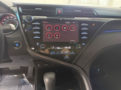 Used 2019 Toyota Camry XSE FWD image 18