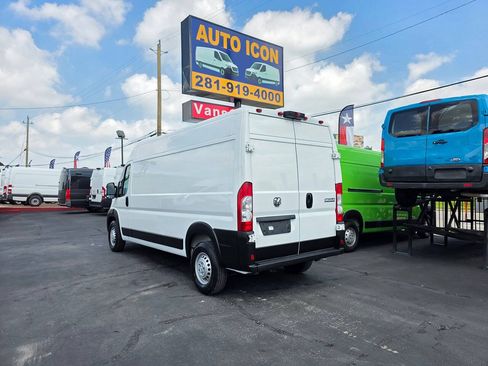 Used 2024 RAM ProMaster 2500 w/ Safety Group FWD image 28