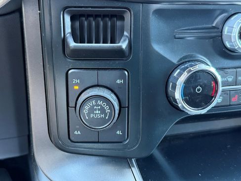 Used 2025 Ford F150 Lariat w/ Equipment Group 501A Mid AWD/4WD image 33