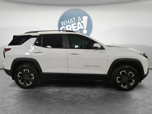 Used 2026 Chevrolet Equinox ACTIV w/ LPO, Floor Liner Package AWD/4WD image 2