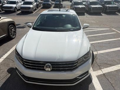 Used 2017 Volkswagen Passat 1.8T SE