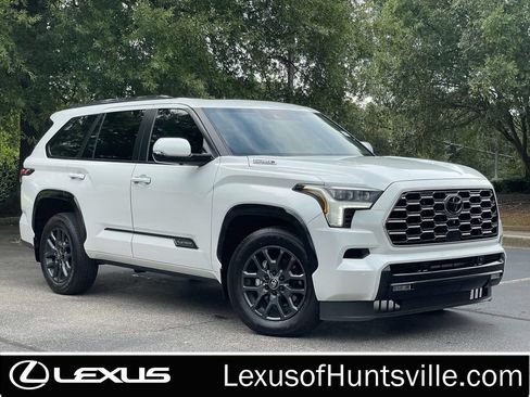 Used 2025 Toyota Sequoia Platinum AWD/4WD image 1
