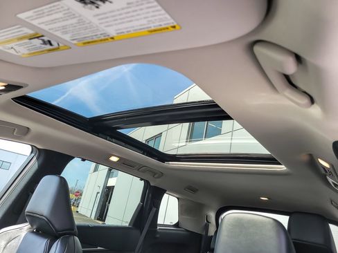 Used 2023 INFINITI QX60 Luxe w/ Performance Audio Package image 9