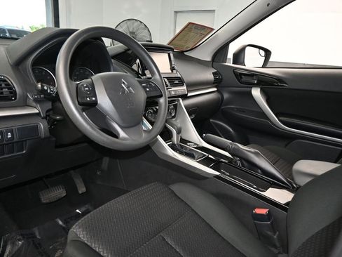 Used 2023 Mitsubishi Eclipse Cross ES AWD/4WD image 12