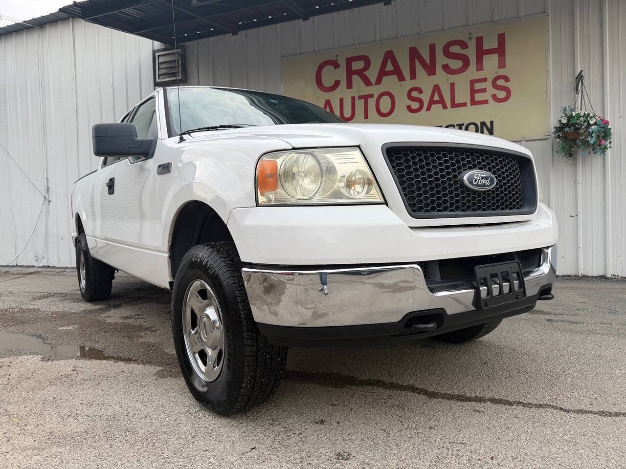 Used 2005 Ford F150 XLT AWD/4WD image 4