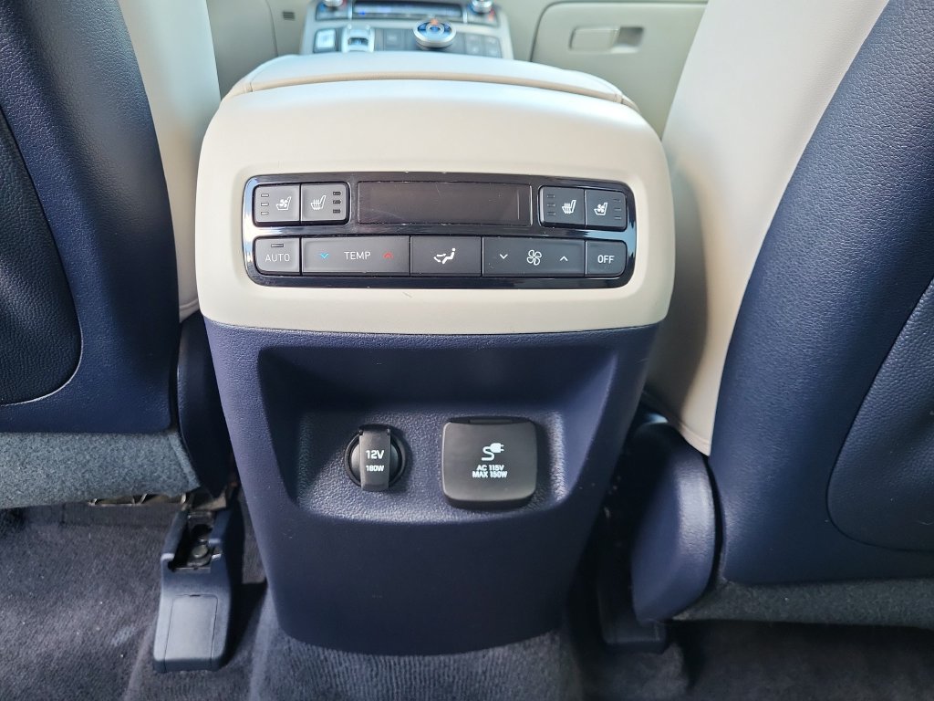 Used 2021 Hyundai Palisade Limited w/ Cargo Package AWD/4WD image 16