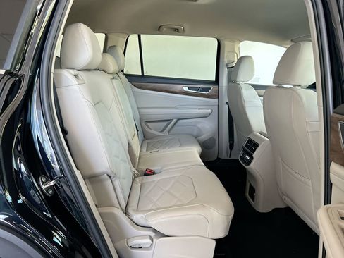 New 2026 Volkswagen Atlas SE image 41