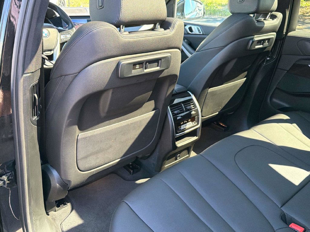 Used 2021 BMW X5 xDrive40i w/ Convenience Package AWD/4WD image 24