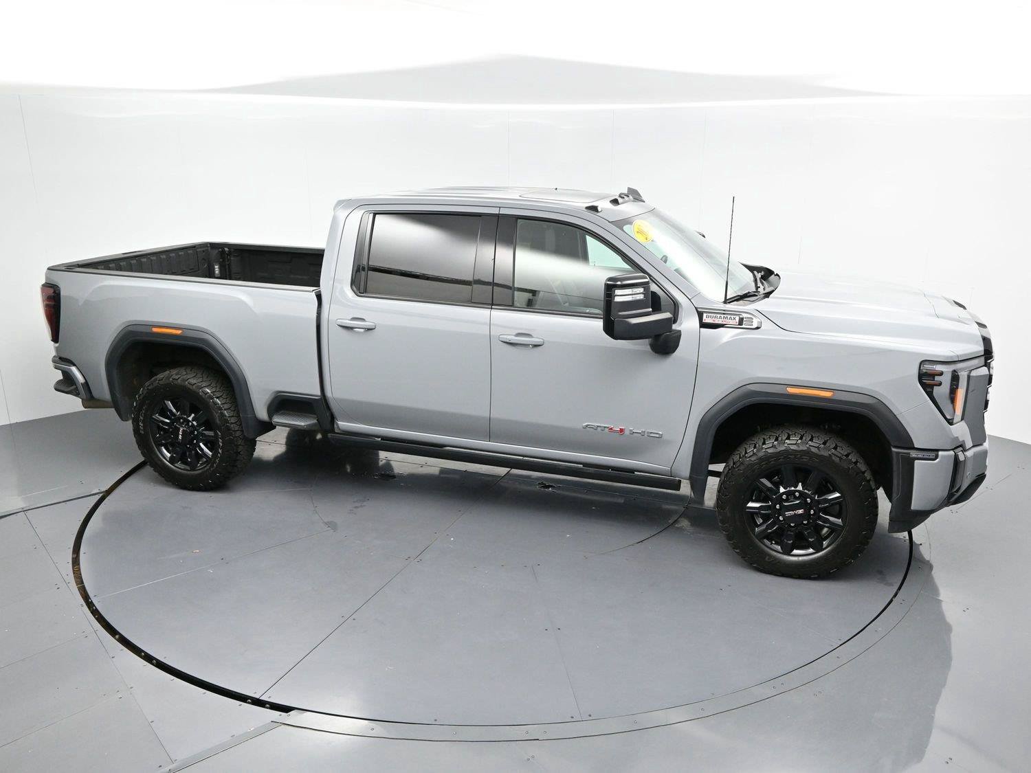Used 2024 GMC Sierra 2500 AT4 w/ AT4 Premium Plus Package AWD/4WD image 33
