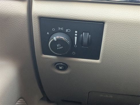 Used 2017 Jeep Grand Cherokee Limited w/ Luxury Group II image 35