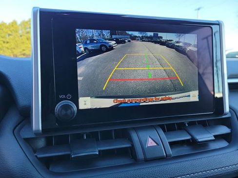 Used 2024 Toyota RAV4 LE image 27