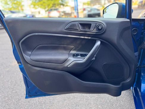 Used 2019 Ford Fiesta SE w/ Cold Weather Package FWD image 12