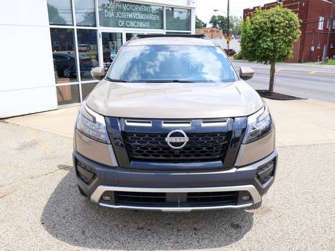 Used 2023 Nissan Pathfinder Rock Creek AWD/4WD image 6