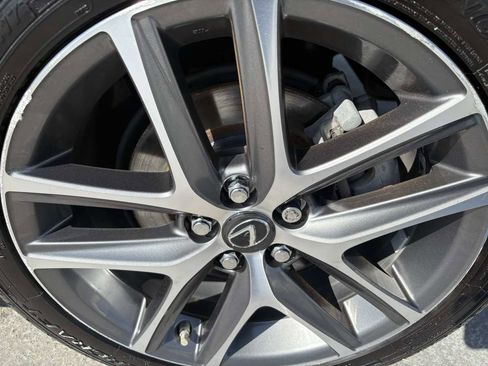 Used 2015 Lexus CT 200h image 10