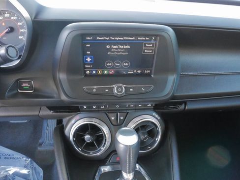 Used 2021 Chevrolet Camaro LT w/ RS Package image 22