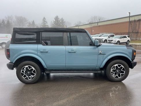 Used 2023 Ford Bronco Outer Banks image 4