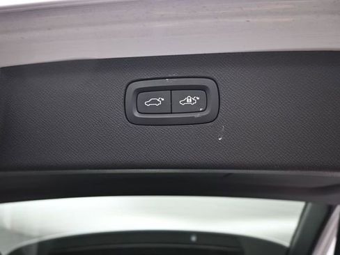Used 2024 Volvo XC90 B6 Plus w/ Protection Package Premier AWD/4WD image 32