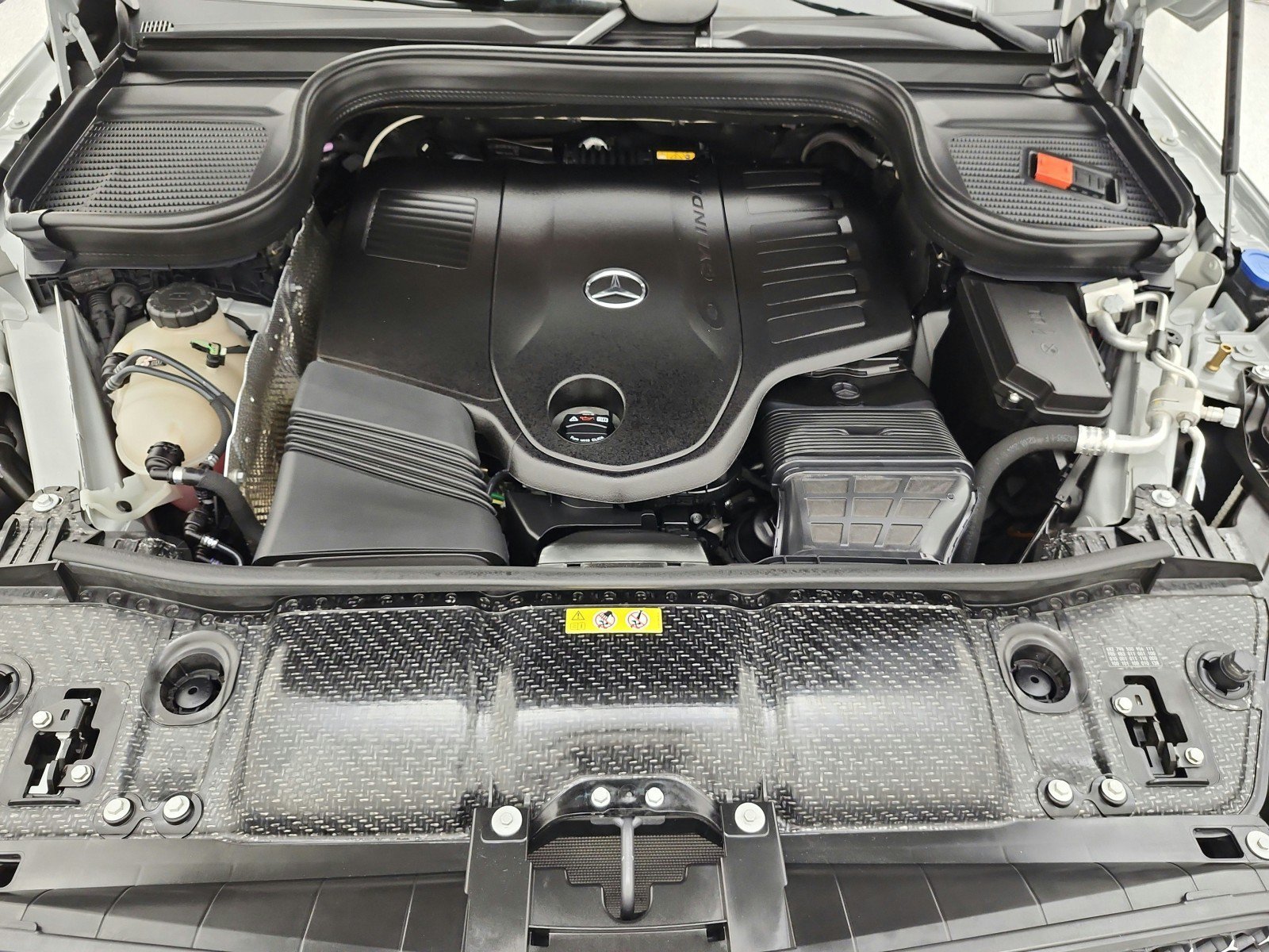Used 2025 Mercedes-Benz GLE 450 4MATIC image 31