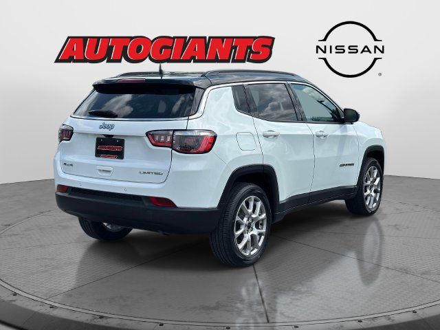 Used 2025 Jeep Compass Limited AWD/4WD image 4