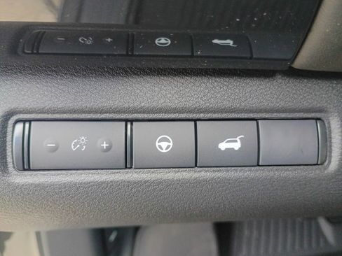 New 2026 Nissan Pathfinder SV image 27