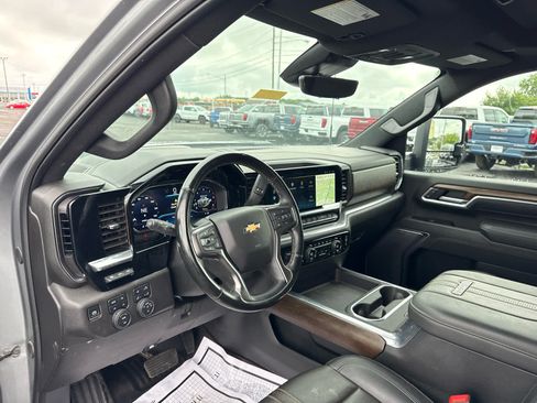 Certified 2025 Chevrolet Silverado 3500 High Country w/ Technology Package AWD/4WD image 13