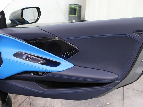 Used 2023 Chevrolet Corvette Stingray Premium Conv w/ Stealth Interior Trim Package image 21