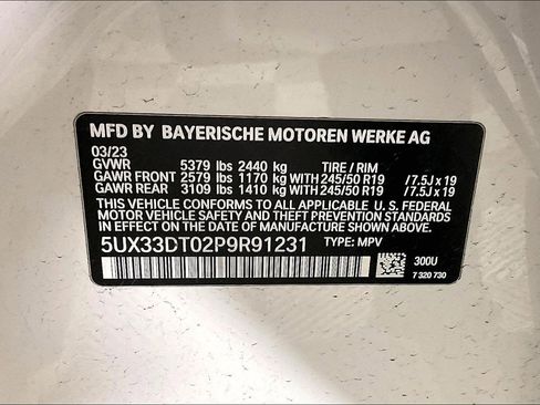 Certified 2023 BMW X4 xDrive30i w/ Premium Package image 3