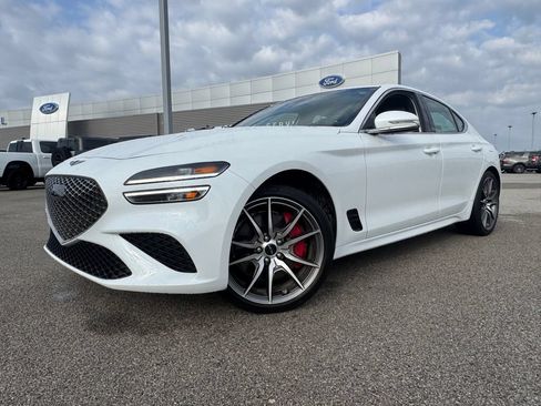 Used 2025 Genesis G70 2.5T RWD image 1