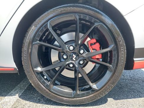 Used 2025 Hyundai Elantra N FWD image 32