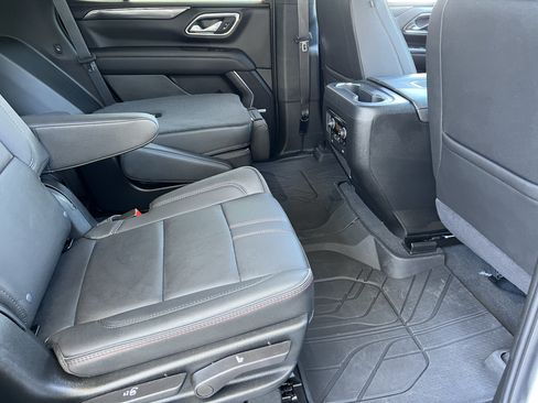 Used 2024 Chevrolet Tahoe RST w/ Luxury Package AWD/4WD image 23