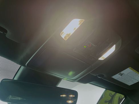 Used 2023 Toyota Highlander XSE image 21