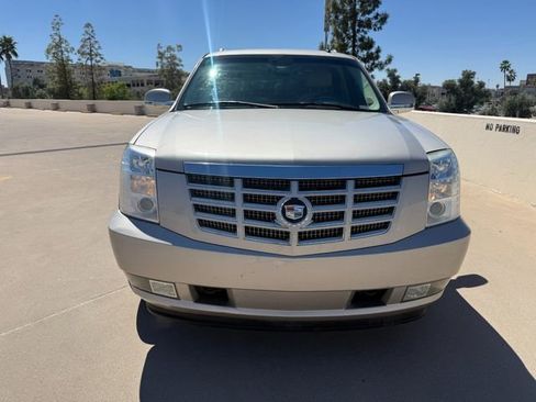 Used 2007 Cadillac Escalade ESV AWD w/ Information Package image 22