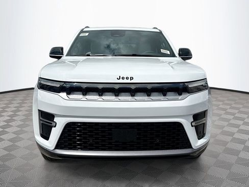 New 2026 Jeep Grand Wagoneer 2WD image 2