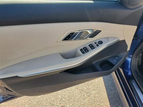 Used 2020 BMW 330i xDrive Sedan w/ Driving Assistance Package image 9