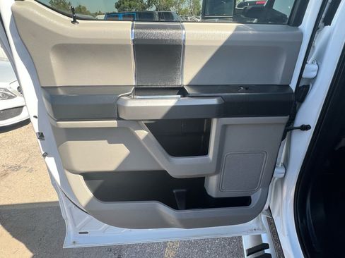 Used 2018 Ford F250 XLT w/ XLT Value Package AWD/4WD image 14